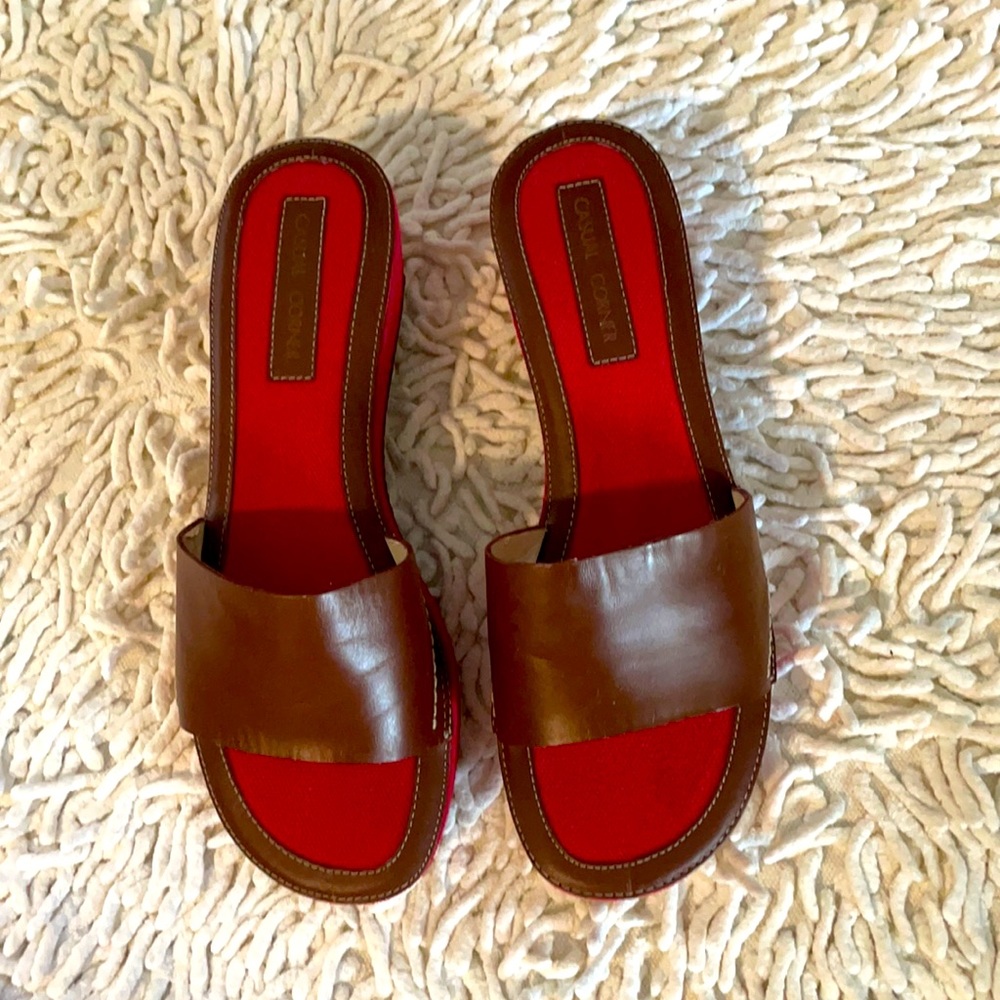 Sandals - Picture 1 of 5